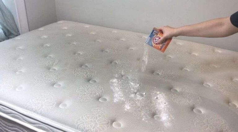 How to Clean a Mattress Without a Vacuum Cleaner