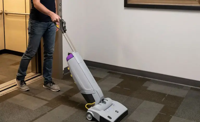 What is the Difference between Vacuum Cleaner And Carpet Sweeper